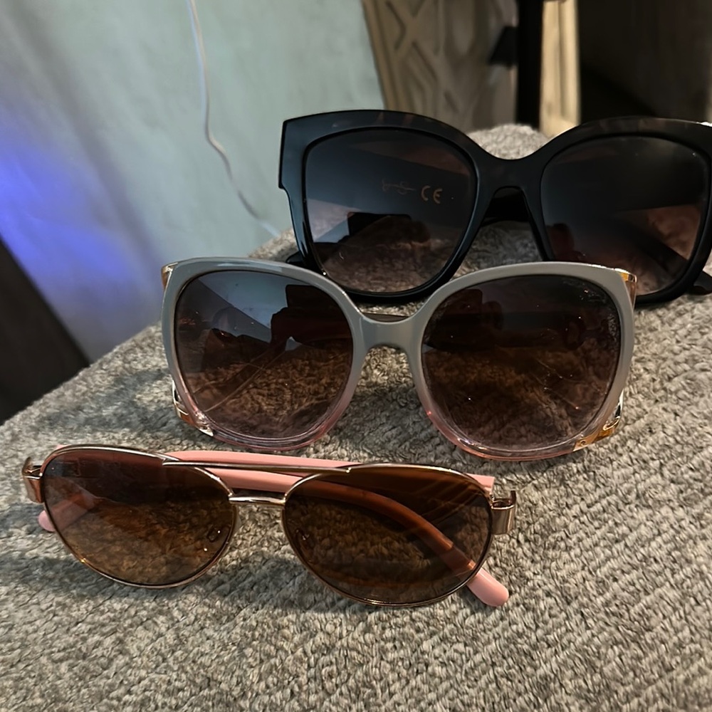 Jessica Simpson Women's Sunglasses - Black, Gray, Pink